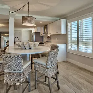  Holiday home Towers 81 - 8th Floor Luxury 2br With Amazing Gulf Views United States